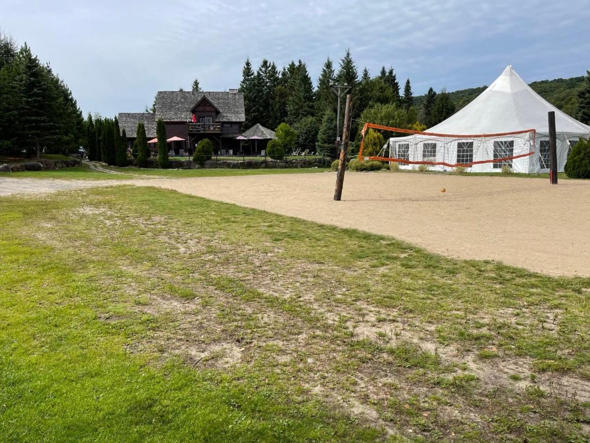 Вилла Eagle'S Nest Saint-Faustin Экстерьер фото